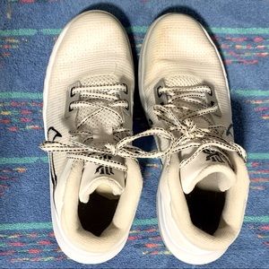 Kyrie Flytrap 4 Basketball Shoes